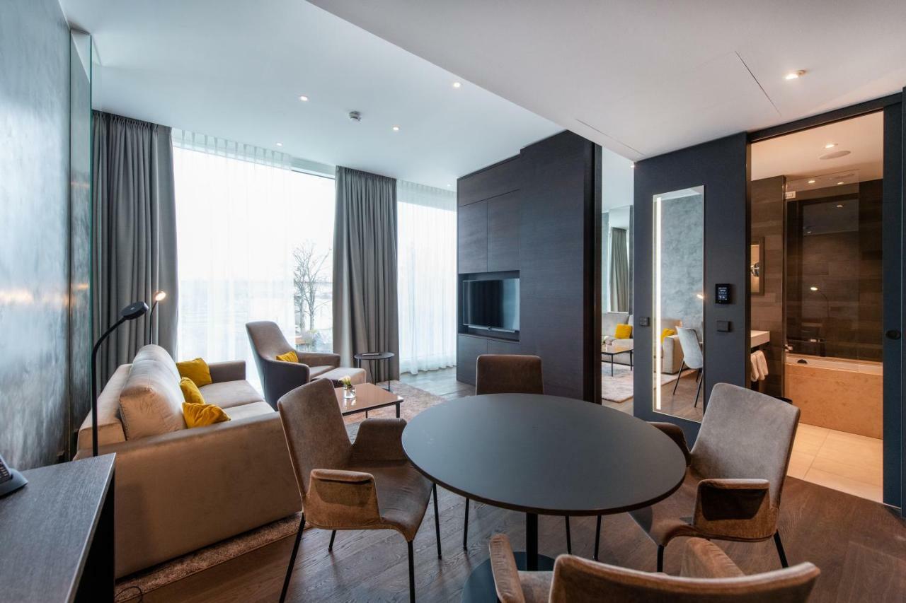 ホテル Faehrhaus Koblenz エクステリア 写真 A suite at the hotel